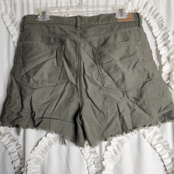 New American Eagle Highest Waist Denim Mom Distressed Shorts Green sz 10 - Picture 4 of 8